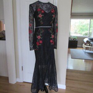 KEEPSAKE The Label – Navy Floral Embroidered Maxi – Sz M